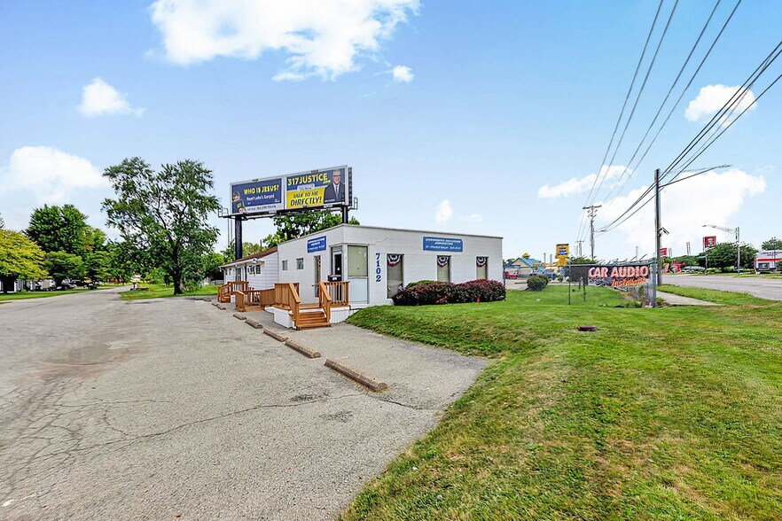 7102 E Pendleton Pike, Indianapolis, IN à vendre - Photo du bâtiment - Image 3 de 92