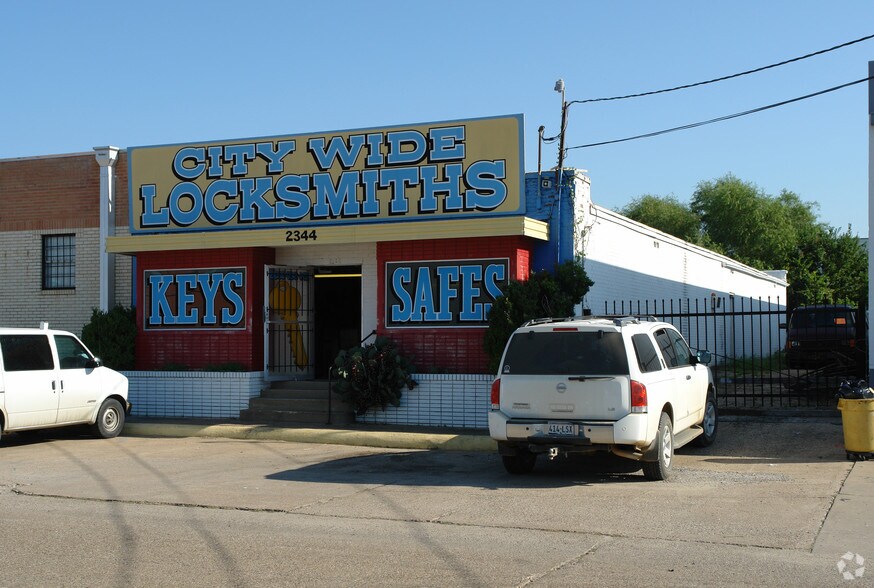 2344 Irving Blvd, Dallas, TX à vendre - Photo principale - Image 1 de 3