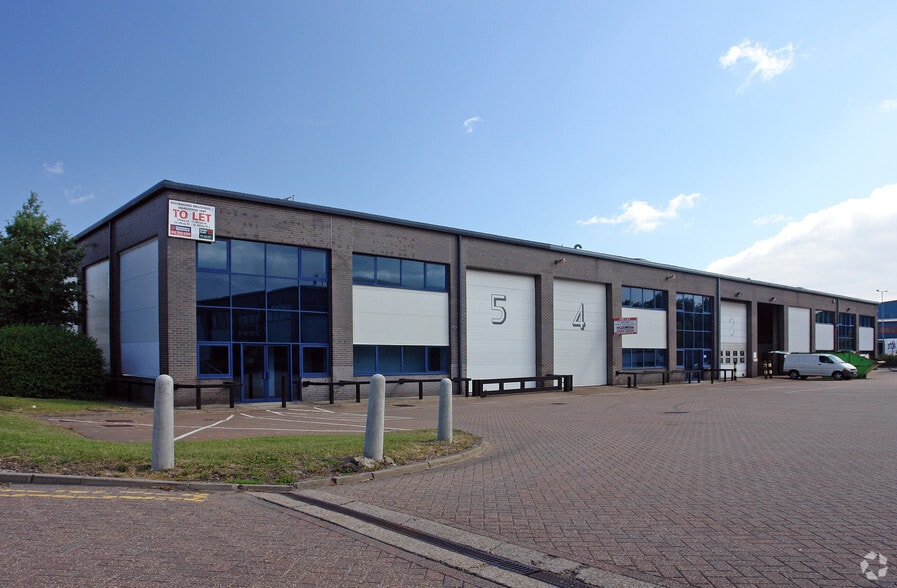 Weston Ave, Grays à louer - Photo du bâtiment - Image 3 de 4