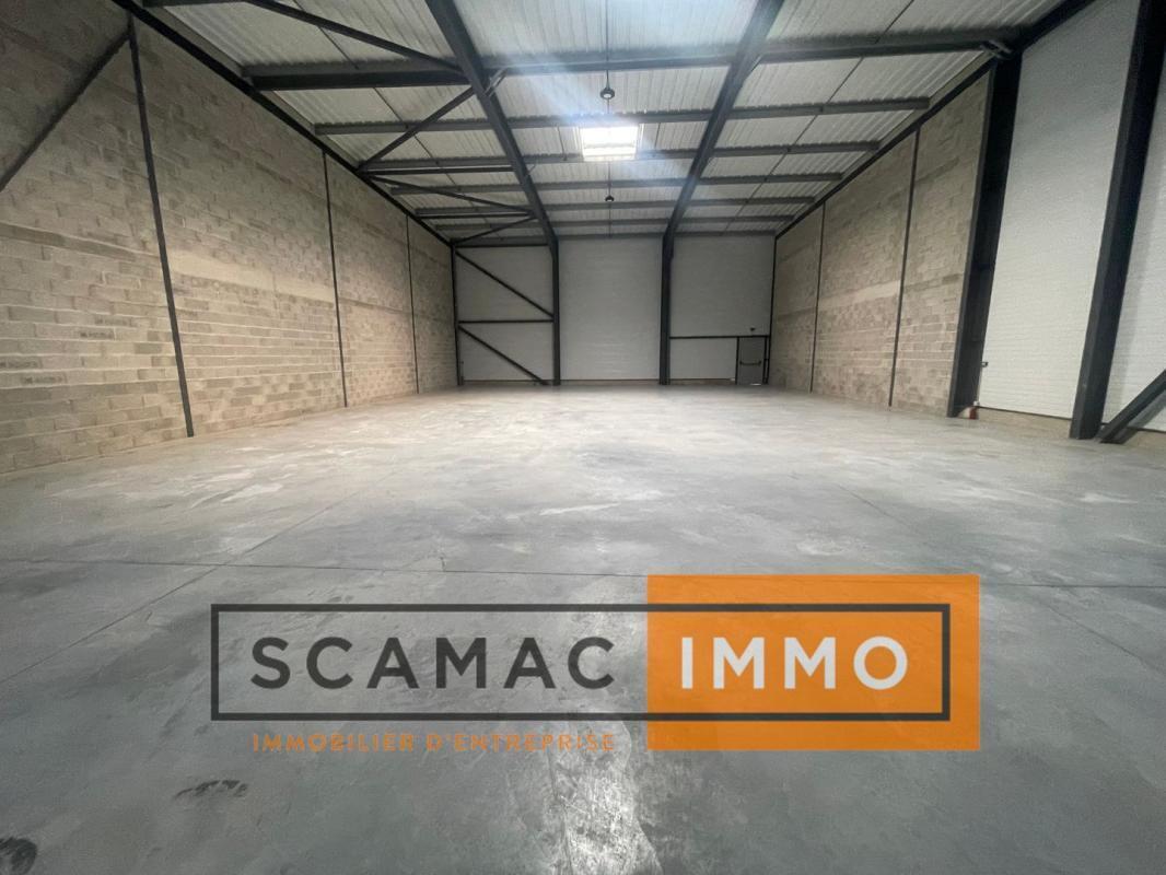 Industrial in Lambesc for lease Interior Photo- Image 1 of 10