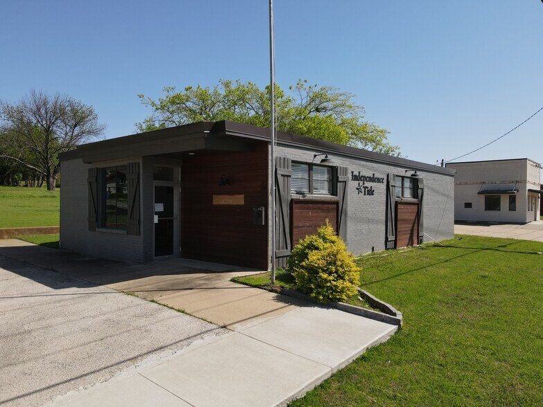 102 Dallas St E, Argyle, TX à vendre - Photo du bâtiment - Image 2 de 16