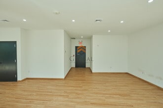 2039 Westchester Ave, Bronx, NY à louer Photo intérieure- Image 2 de 13