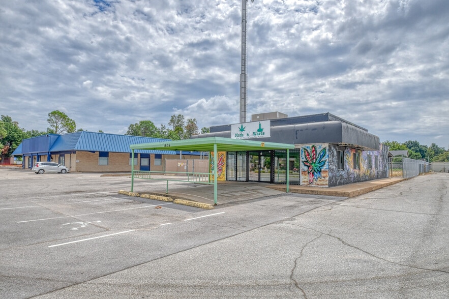 1404 W Lindsey St, Norman, OK for lease - Building Photo - Image 3 of 20