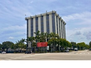 12550 Biscayne Blvd, North Miami, FL for lease Interior Photo- Image 1 of 17