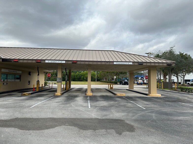 11 Weston Rd, Sunrise, FL for lease - Building Photo - Image 3 of 4