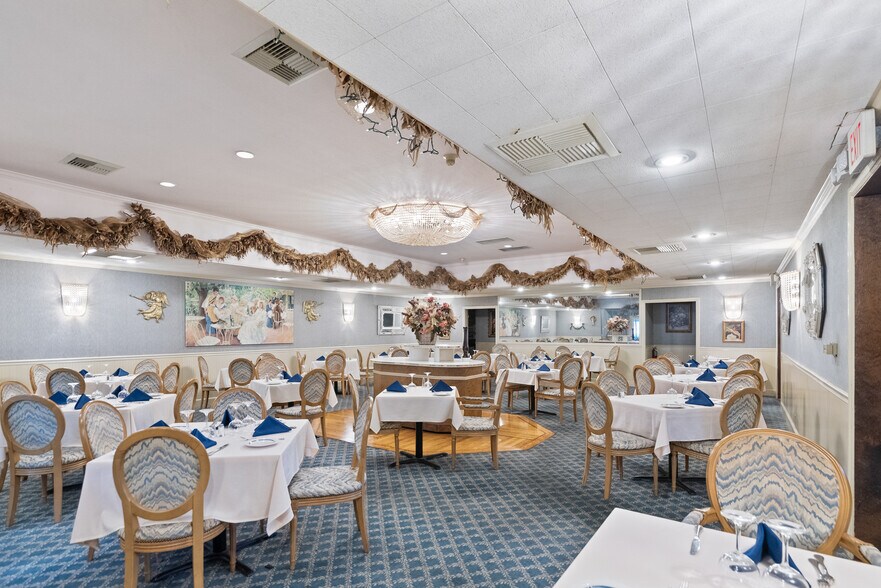 14467 Big Basin Way, Saratoga, CA à vendre - Photo du bâtiment - Image 3 de 20