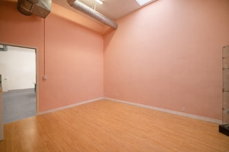 350 E Broadway, Vista, CA à louer Photo intérieure- Image 2 de 4