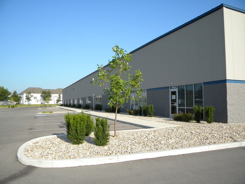16462 Southpark Dr, Westfield, IN for lease - Building Photo - Image 2 of 3