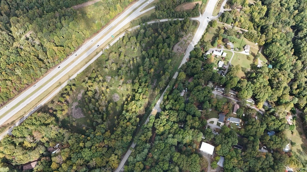 110 Laurel Acres Ln, Flat Rock, NC for sale - Building Photo - Image 3 of 10