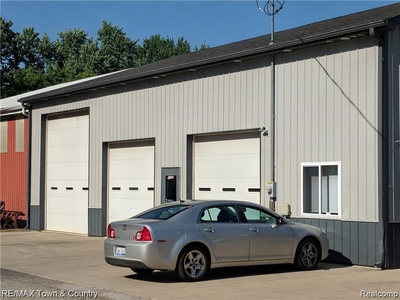 9449 Genesee St, New Lothrop, MI for sale - Building Photo - Image 3 of 21