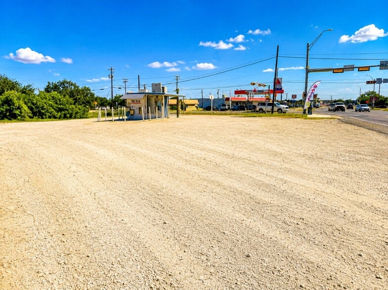 101 TX-359 Hwy, Mathis, TX for sale - Building Photo - Image 2 of 5