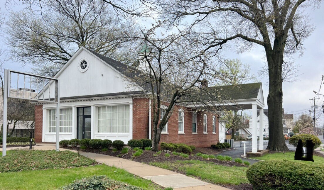 175 Morris Ave, Springfield, NJ à louer Photo du bâtiment- Image 1 de 5