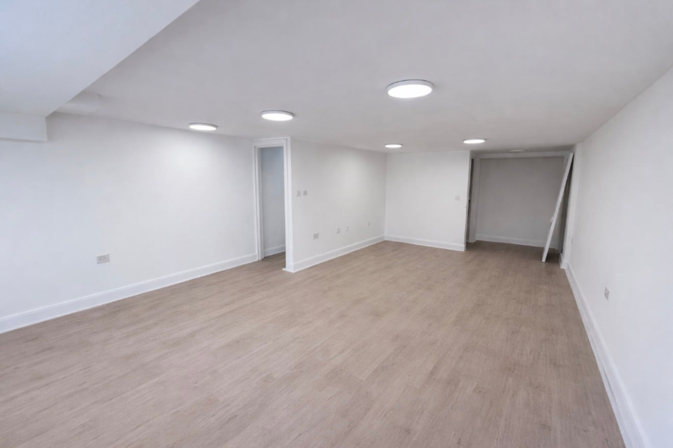 629 High Rd, London for lease Interior Photo- Image 1 of 9