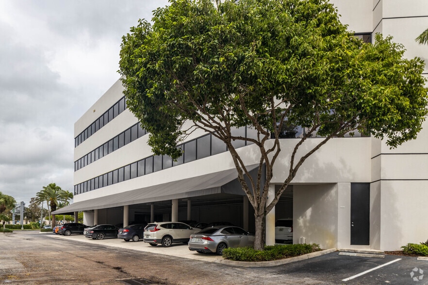 7777 Glades Rd, Boca Raton, FL for lease - Building Photo - Image 2 of 20
