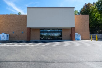 4706 William Flynn Hwy, Allison Park, PA for lease Interior Photo- Image 1 of 5