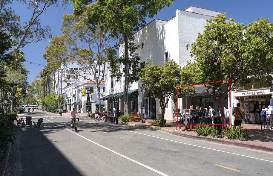 736-738 State St, Santa Barbara, CA à louer - Photo du bâtiment - Image 1 de 8