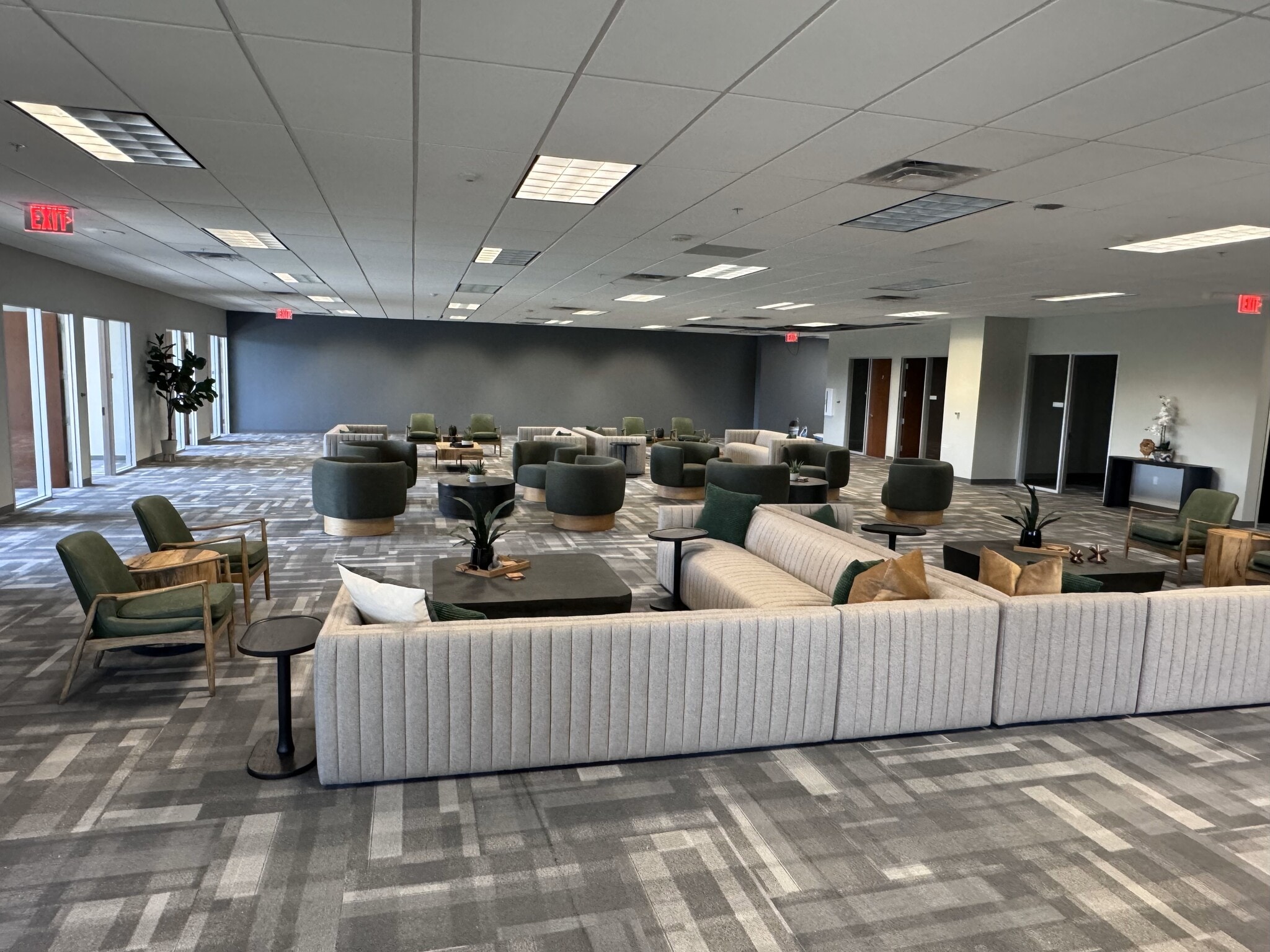 12404 Park Central Dr, Dallas, TX for lease Interior Photo- Image 1 of 3