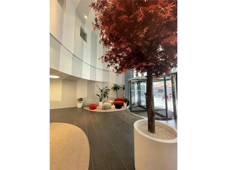 36-42 Avenue Pierre Lefaucheux, Boulogne-Billancourt à louer - Photo du bâtiment - Image 3 de 10