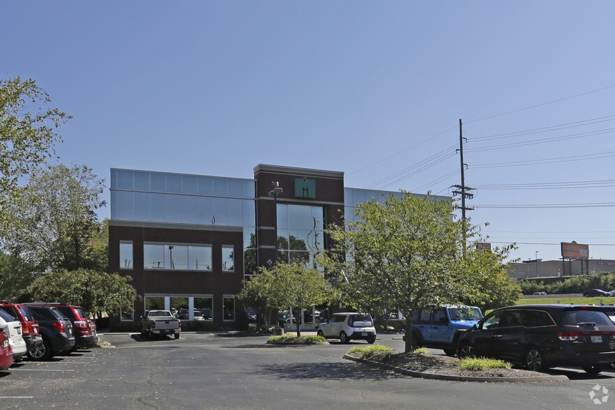 8320 E Walker Springs Ln, Knoxville, TN for lease - Building Photo - Image 3 of 21