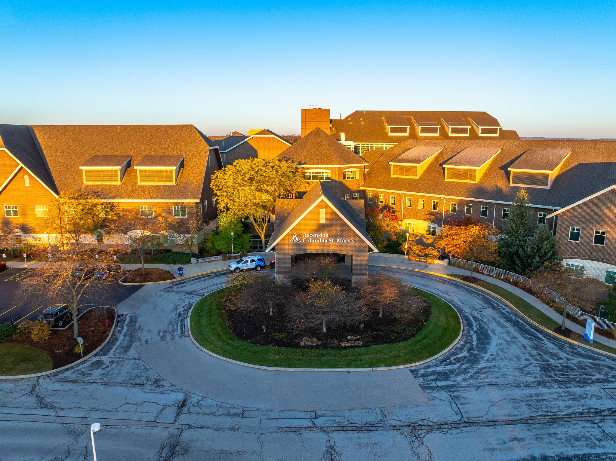 13133 N Port Washington Rd, Mequon, WI for lease Primary Photo- Image 1 of 6