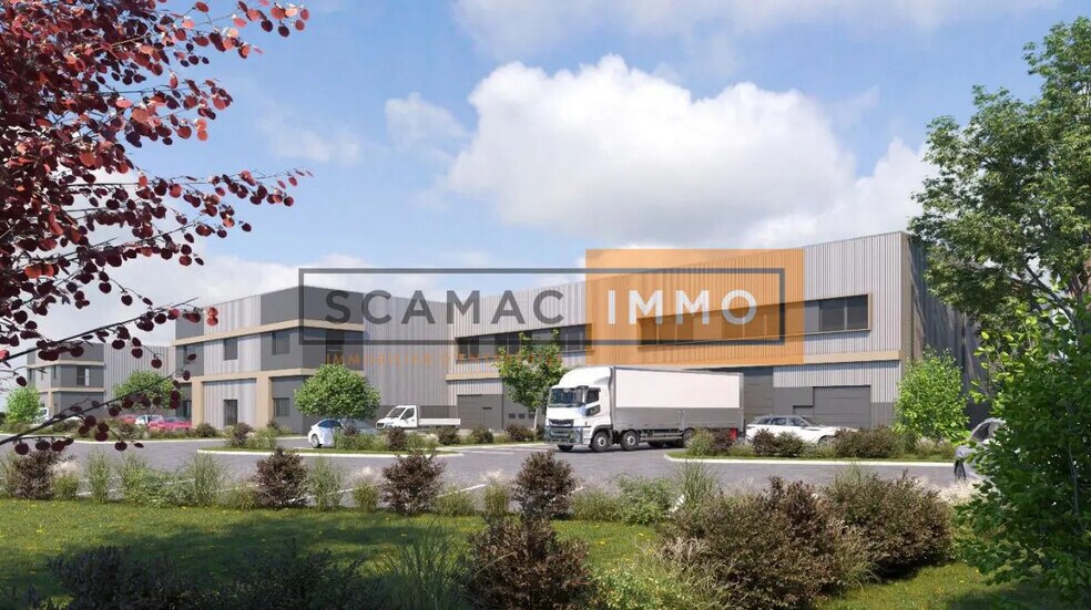 Local d'activités dans Persan à vendre - Photo du bâtiment - Image 3 de 4