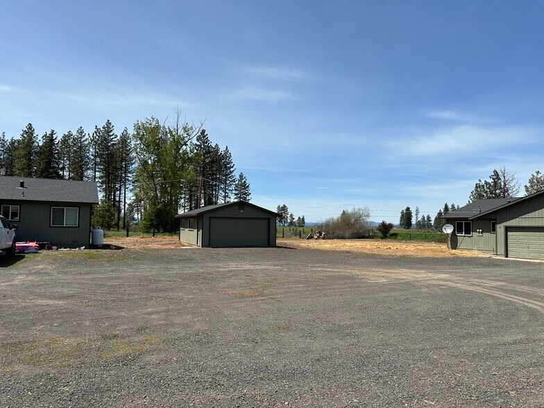 45258-B HWY 299, Mcarthur, CA à vendre - Photo du bâtiment - Image 2 de 19