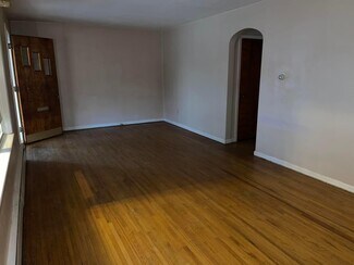 More details for 1717 W Market St, Pottsville, PA - Multifamily for Sale