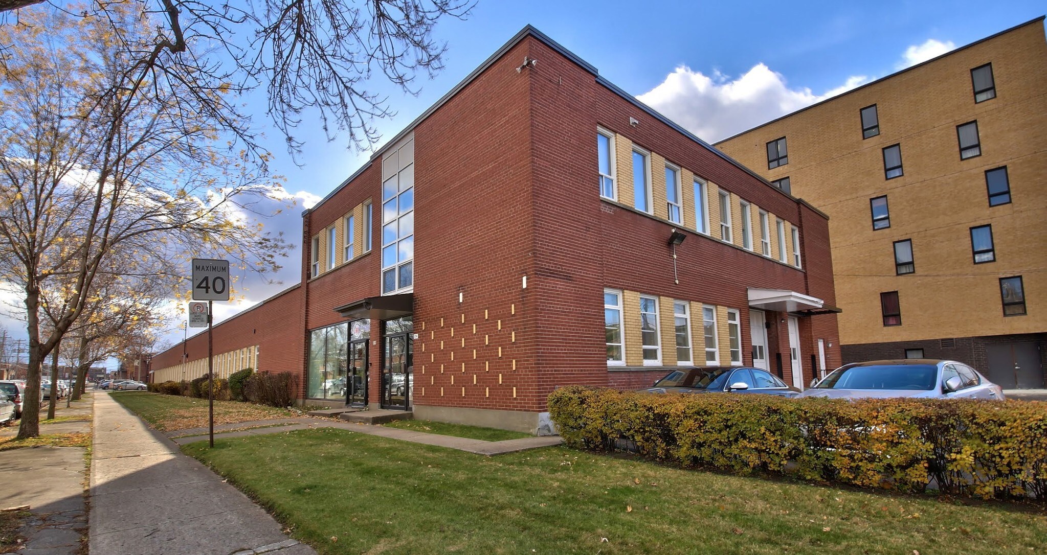 8340-8396 Rue Mayrand, Montréal, QC for sale Building Photo- Image 1 of 1