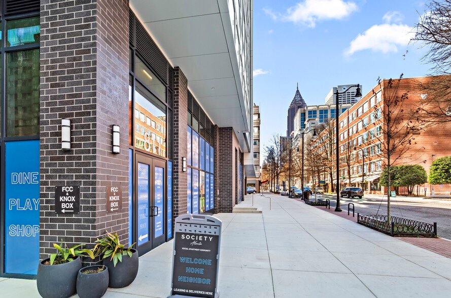 811 NE Peachtree St, Atlanta, GA for lease - Building Photo - Image 2 of 8