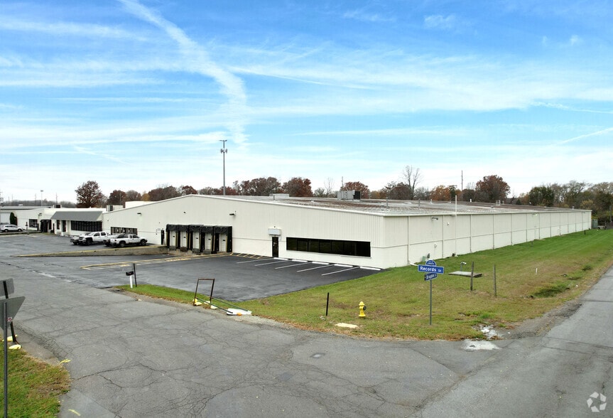 7800 Records St, Indianapolis, IN for lease - Primary Photo - Image 1 of 6