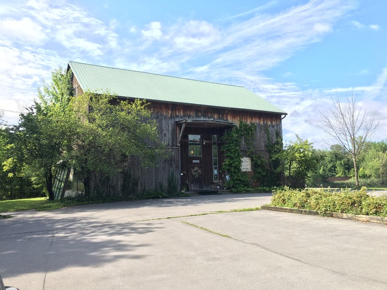 7070 Cedar Bay Rd, Fayetteville, NY for lease - Building Photo - Image 3 of 4