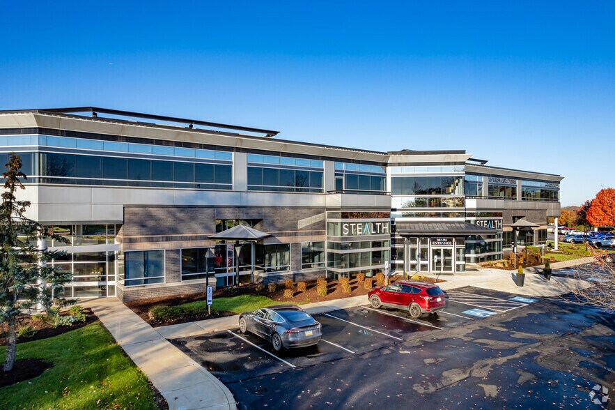 333 Technology Dr, Canonsburg, PA à louer - Photo du bâtiment - Image 2 de 23