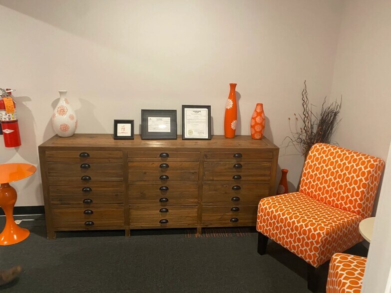 224 Commerce Dr, Brandon, MS à vendre - Photo intérieure - Image 3 de 12