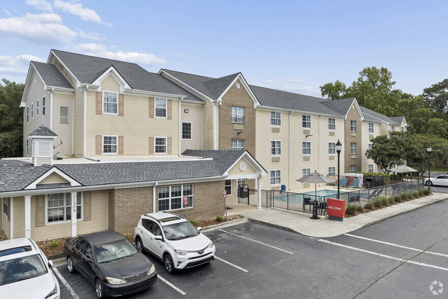 11309 Abercorn St, Savannah, GA for sale - Building Photo - Image 1 of 30