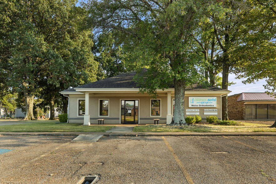 316 W Tyler Ave, West Memphis, AR à louer - Photo du bâtiment - Image 3 de 3