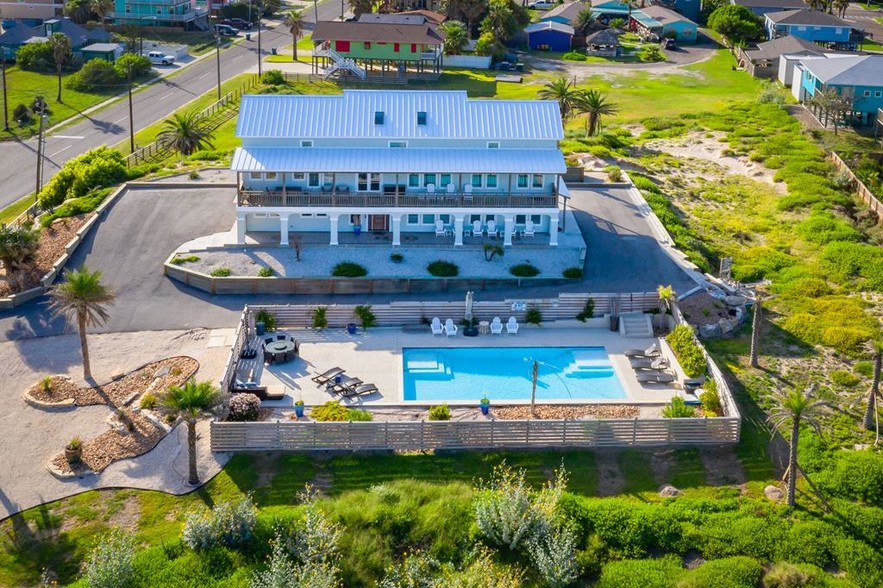 711 Sandcastle Dr, Port Aransas, TX à vendre - Photo principale - Image 1 de 1