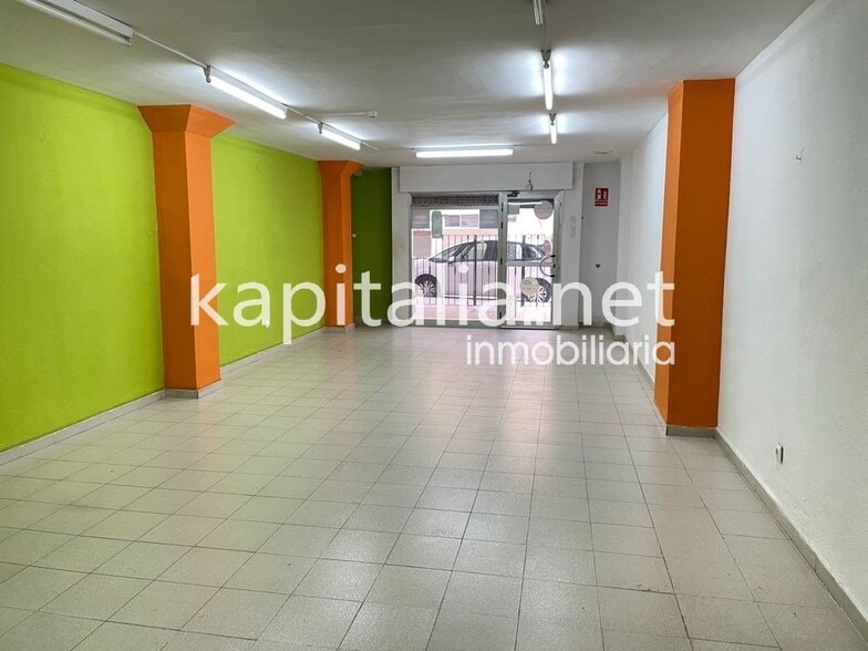 Retail in València, Valencia for lease - Building Photo - Image 2 of 6