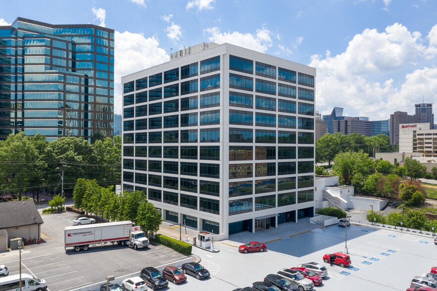 3355 Lenox Rd NE, Atlanta, GA à louer - Photo du bâtiment - Image 2 de 28