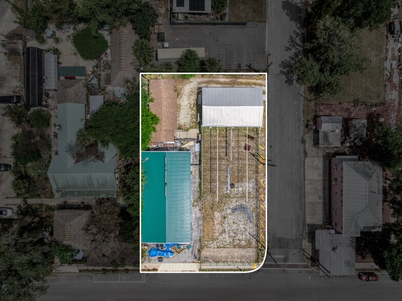 408 N Ridgewood Dr, Sebring, FL à vendre - Photo du bâtiment - Image 3 de 30