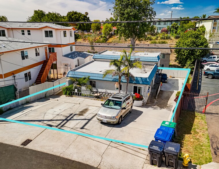 2240 W Dunlop St, San Diego, CA à vendre - Photo principale - Image 3 de 8