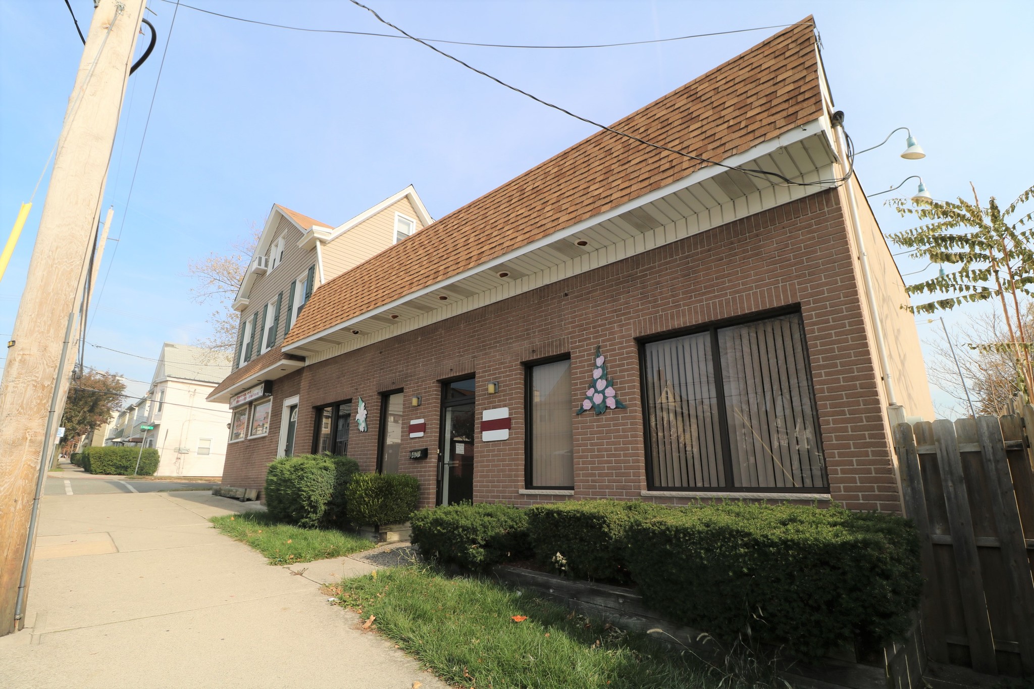 421-423 Lakeview Ave, Clifton, NJ for sale Building Photo- Image 1 of 1