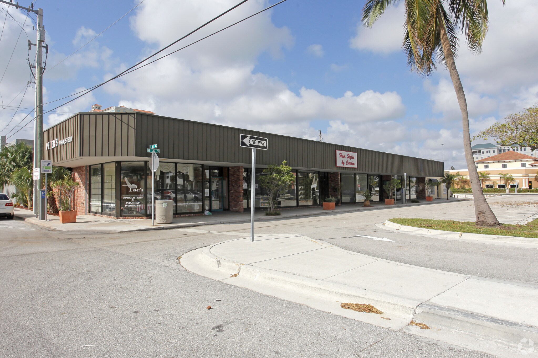 3230-3290 NE 32nd St, Fort Lauderdale, FL à louer Photo principale- Image 1 de 7
