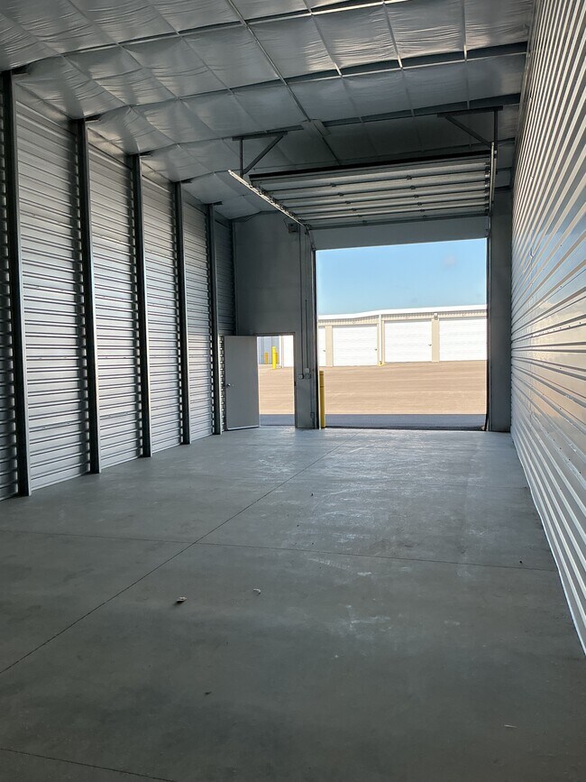 More details for 19380 Webster st, Spring Hill, KS - Flex for Lease