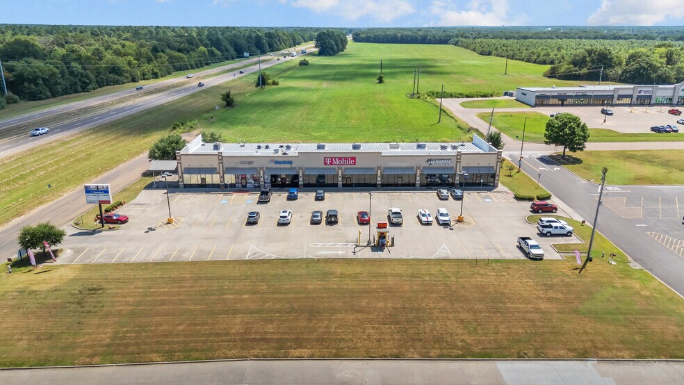 900 James Bowie Dr, New Boston, TX à louer - Photo principale - Image 1 de 38