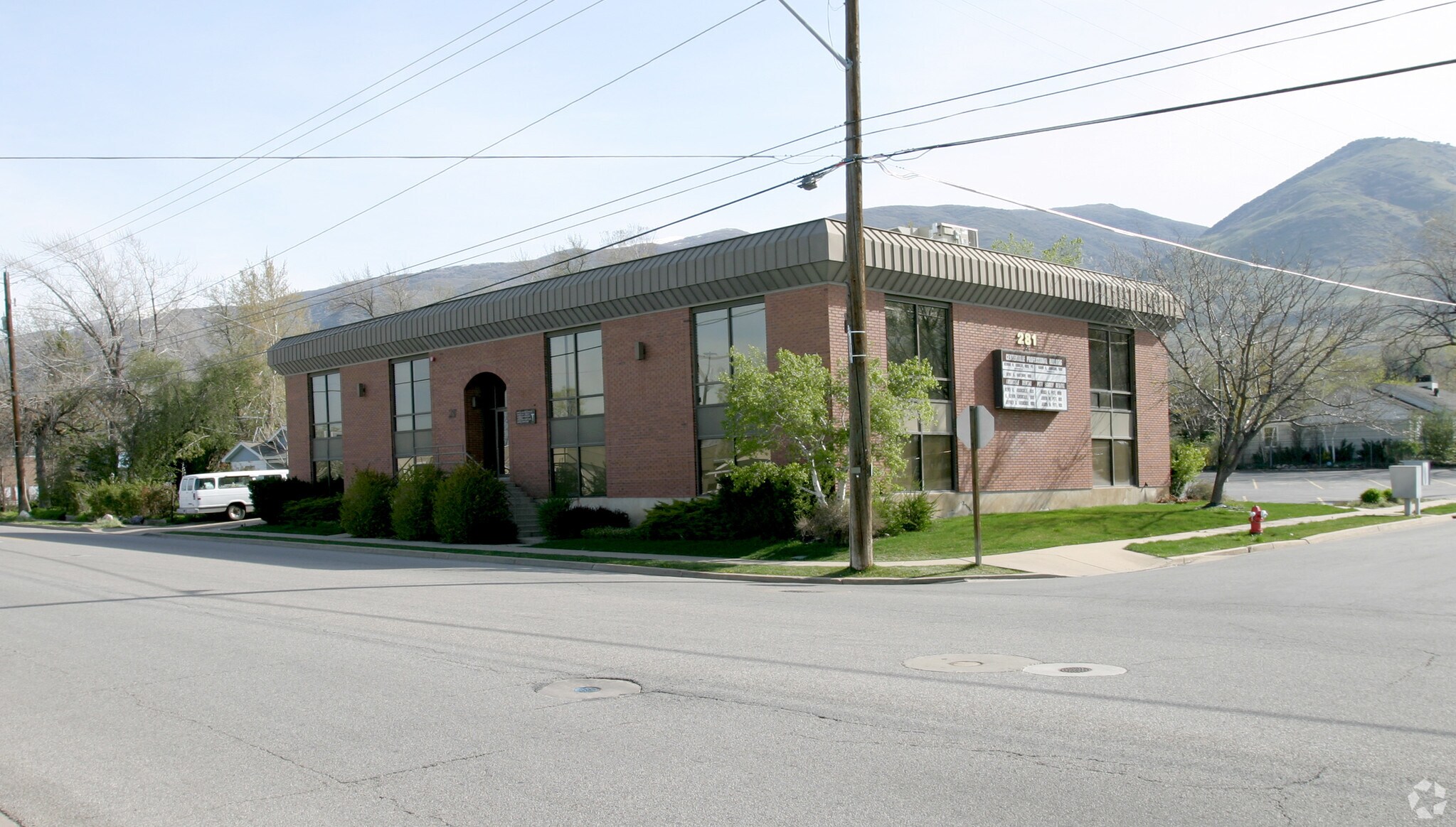 281 S Main St, Centerville, UT à louer Photo principale- Image 1 de 3