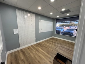 1960-1992 S Alt 19 Hwy, Tarpon Springs, FL for lease Interior Photo- Image 2 of 13