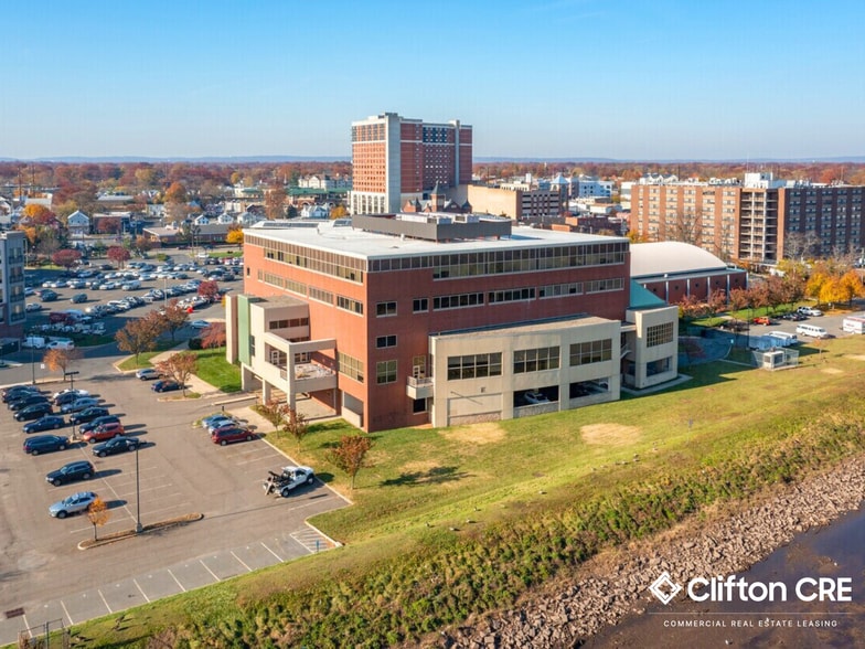 2 City Hall Plz, Rahway, NJ for sale - Building Photo - Image 3 of 6