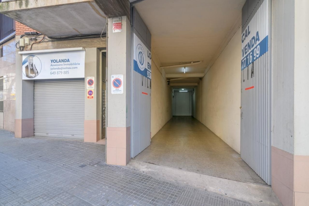 Immeuble residentiel dans Manresa, Barcelona à vendre Photo intérieure- Image 1 de 3