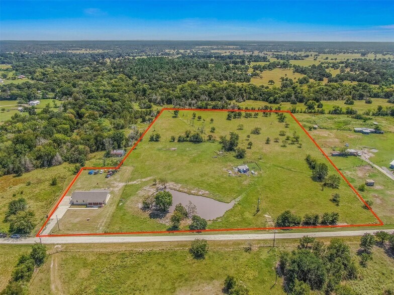 3876 Hummingbird, Bedias, TX à vendre - Photo du bâtiment - Image 3 de 29