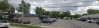 More details for 670 E Calhoun St, Woodstock, IL - Retail, Industrial for Lease